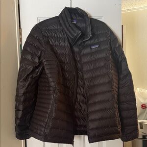Patagonia Women's Dark Puffer Jacket